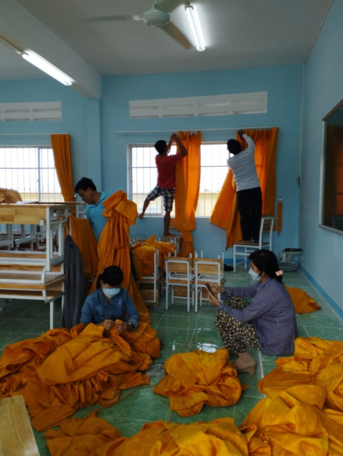 Tài trợ màn cửa cho Trường tiểu học Nguyễn Văn Huyên, huyện Hồng Dân, tỉnh Bạc Liêu